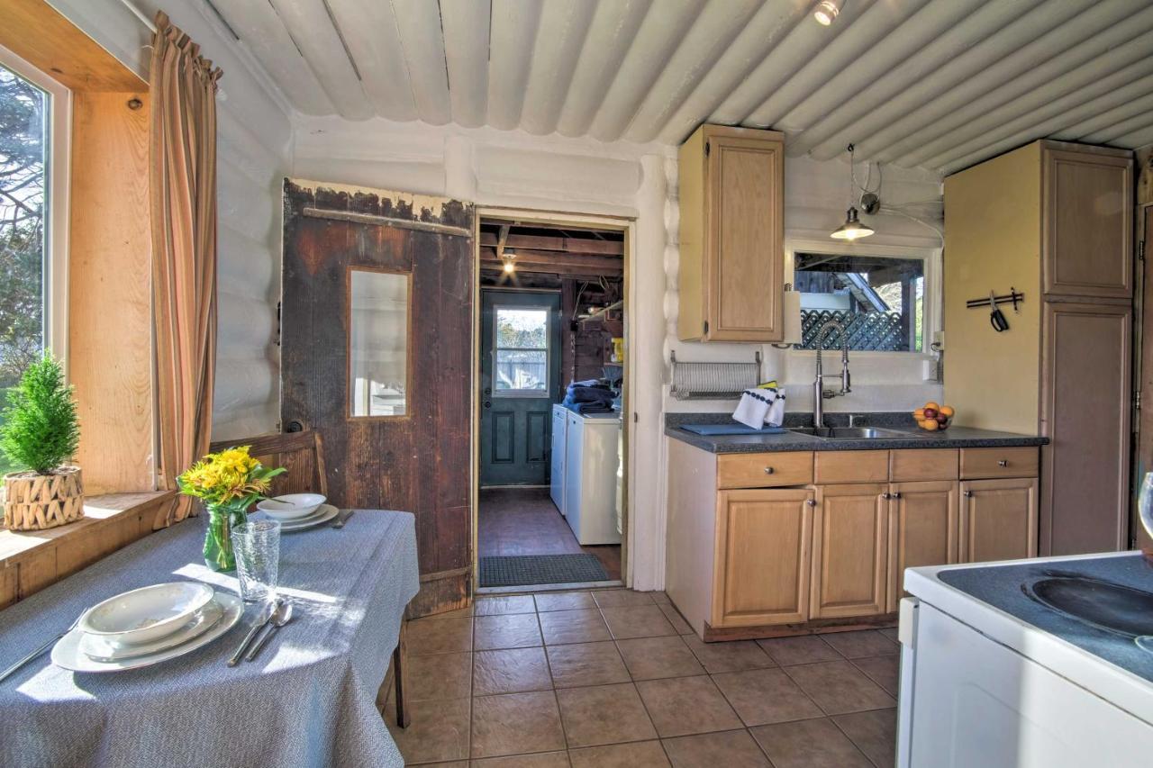 Unique Dog-Friendly Log Cabin Short Walk To Ocean Crescent City Ngoại thất bức ảnh
